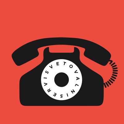 simbolna grafika črnega telefona na rdeči podlagi ter napis SVETOVALNI SERVIS